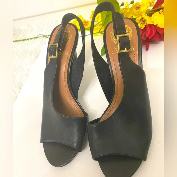 VINCE CAMUTO…..brand women shoes size 8.5 US. Elegant design, - Picture 3 of 4